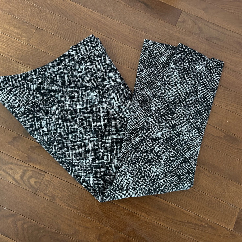 Banana Republic Monochrome Textured Pants